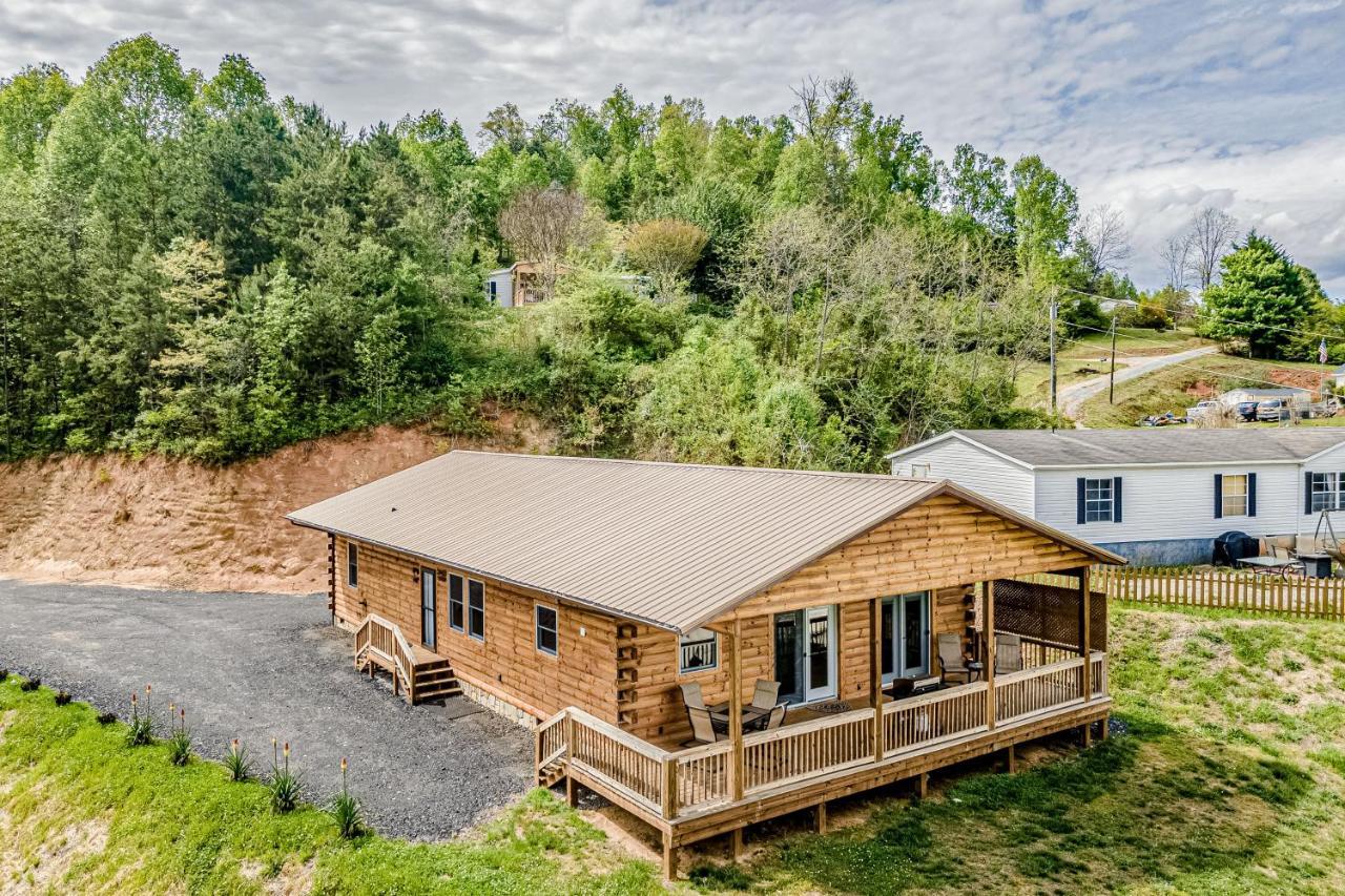 Hilltop Cabin Брайсон-Сити Экстерьер фото