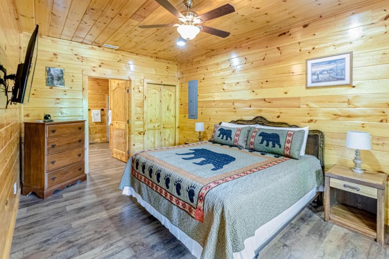 Hilltop Cabin Брайсон-Сити Экстерьер фото